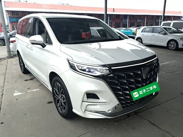 Roewe iMAX8 — Фото автомобиля 3