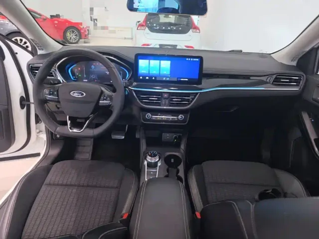 Ford Focus — Фото автомобиля 13