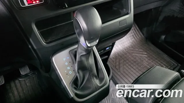 Hyundai Staria — Фото автомобиля 12