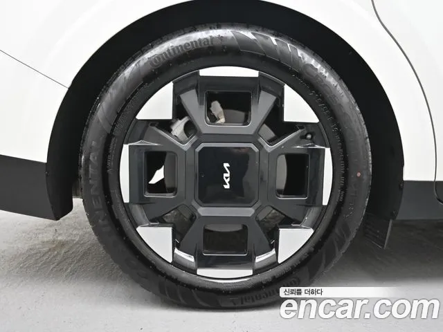 Kia Carnival Generation 4 — Фото автомобиля 5