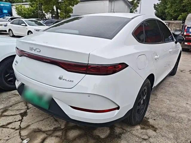 BYD Qin PLUS — Фото автомобиля 6