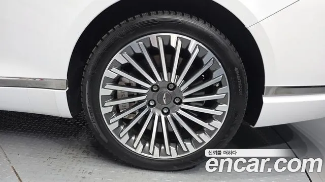 Genesis G80 Electrified G80 (RG3) — Фото автомобиля 21
