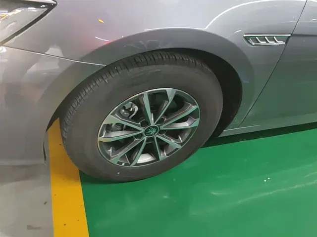 BYD Qin PLUS — Фото автомобиля 22