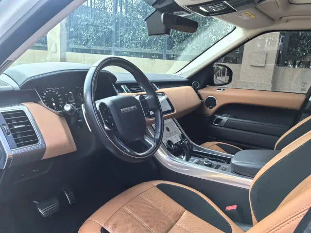 Land Rover Range Rover Sport — Фото автомобиля 5