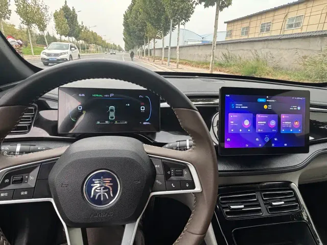 BYD Qin PLUS — Фото автомобиля 6