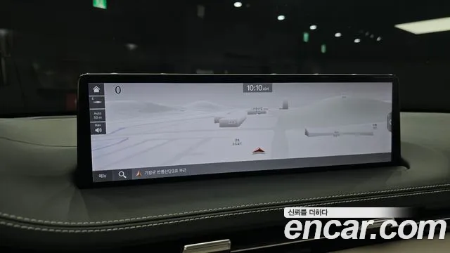 Genesis GV70 — Фото автомобиля 24