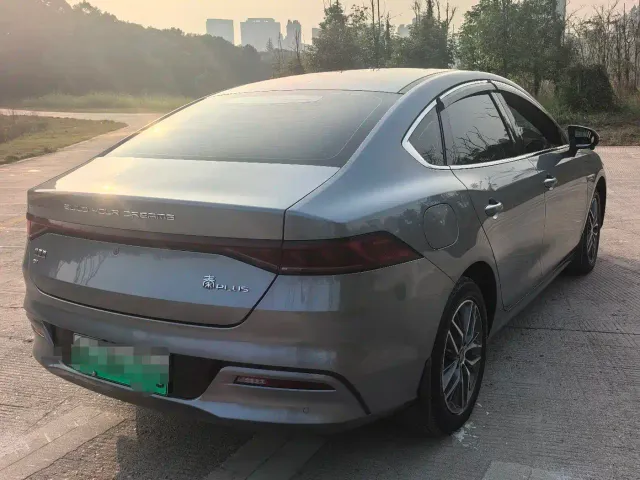 BYD Qin PLUS — Фото автомобиля 15