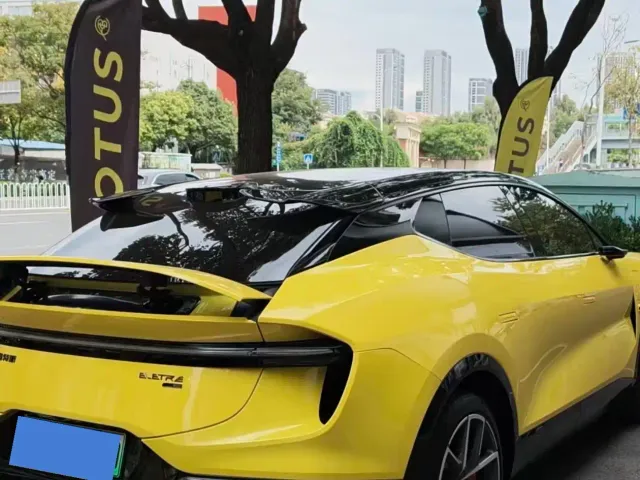 Lotus Eletre — Фото автомобиля 5