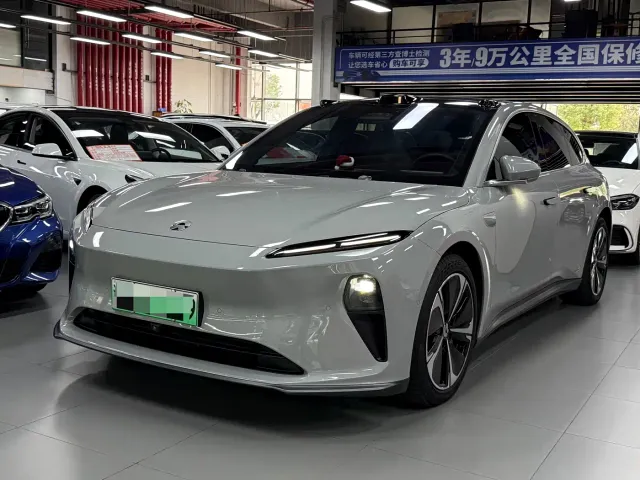 Фотография автомобиля — Nio ET5 Touring