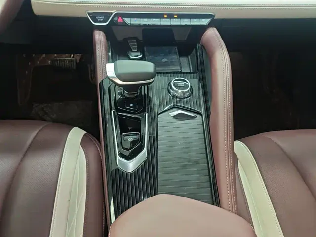Geely Xingyue L — Фото автомобиля 9