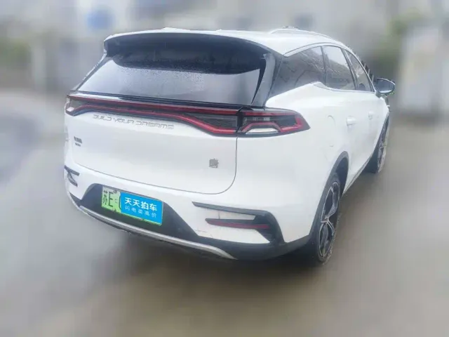 BYD Tang — Фото автомобиля 2