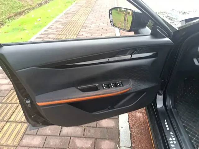 Changan Changan UNI-V 2022 1.5T Sport Edition — Фото автомобиля 5