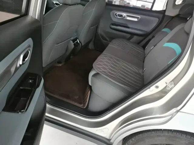 GAC Aion Y — Фото автомобиля 16