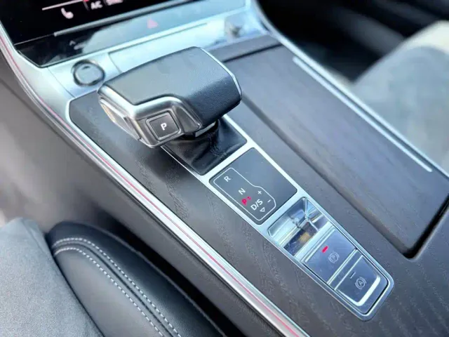 Audi A6L — Фото автомобиля 15