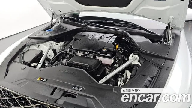 Genesis G80 Бензин 2.5 турбо AWD — Фото автомобиля 3