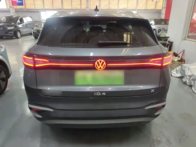 Volkswagen ID.4 X — Фото автомобиля 5
