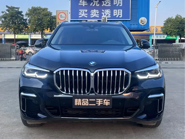 BMW X5 — Фото автомобиля 2