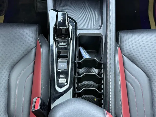 Geely Binyue — Фото автомобиля 6