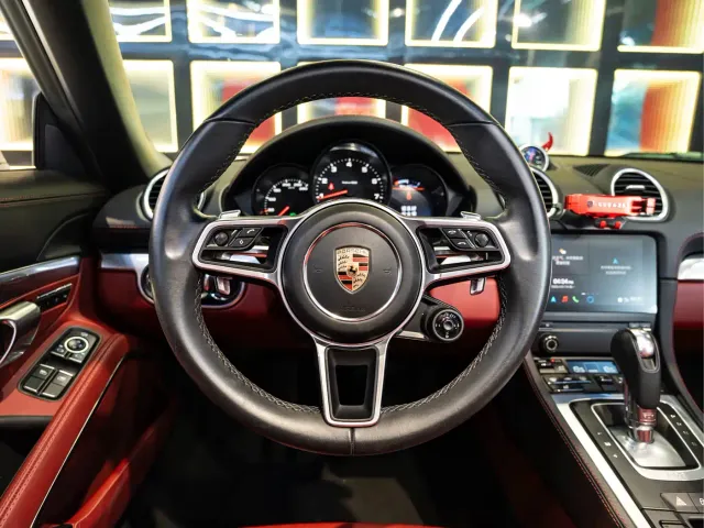 Porsche 718 — Фото автомобиля 21