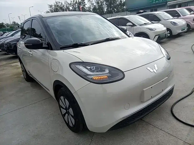 Wuling Bingo — Фото автомобиля 3