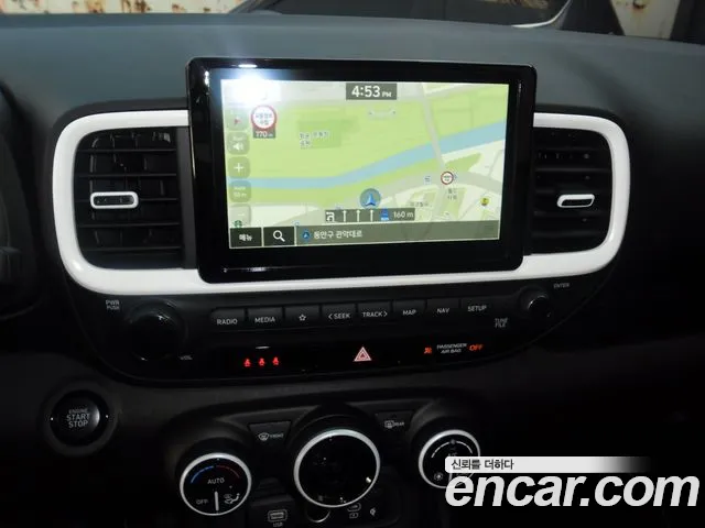 Hyundai Venue Venue 1.6 Flux — Фото автомобиля 4