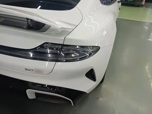 Xiaomi SU7 — Фото автомобиля 7