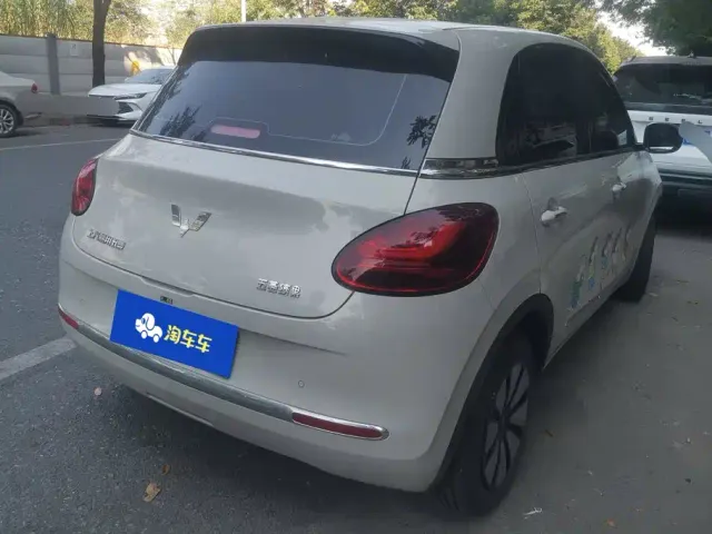 Wuling Bingo — Фото автомобиля 3