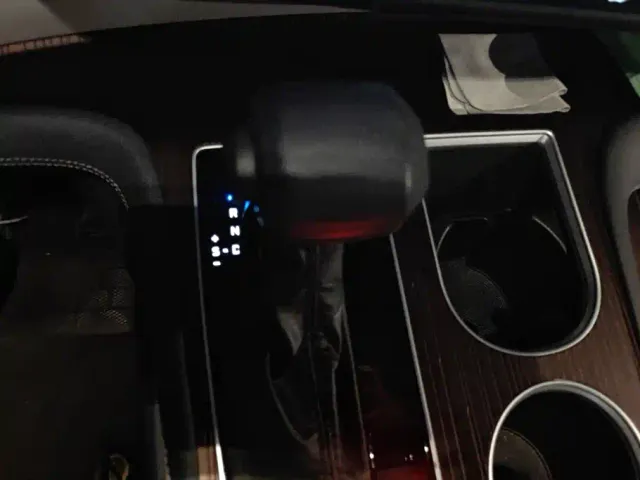 Toyota Granvia — Фото автомобиля 16