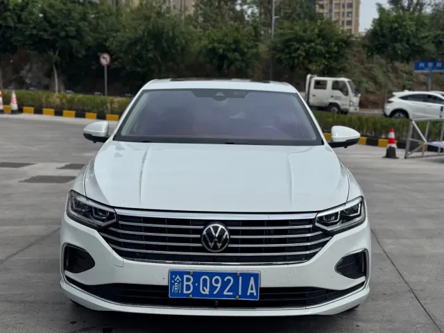 Volkswagen Lavida — Фото автомобиля 2
