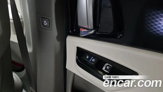 Kia Canival Carnival 4 поколение Бензин 7 мест Hi-Limousine — Фото автомобиля 16