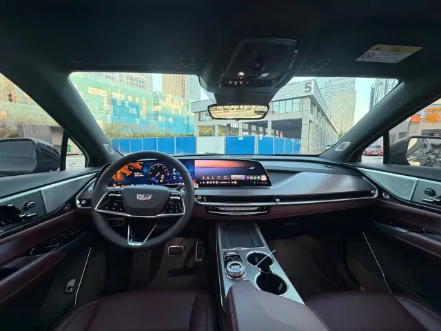 Cadillac XT5 — Фото автомобиля 6