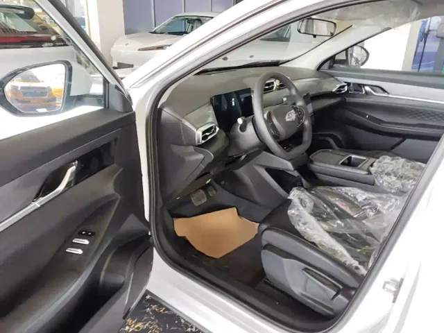 Dongfeng SKY EV01 — Фото автомобиля 15