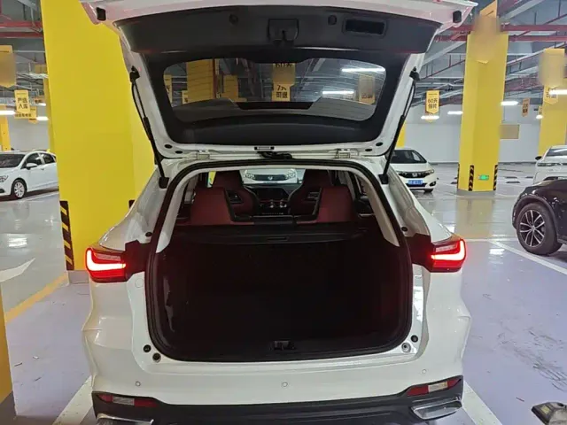 Changan Oushang X5 — Фото автомобиля 18