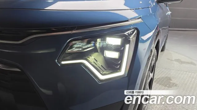 Kia Niro The All New Niro Signature — Фото автомобиля 16
