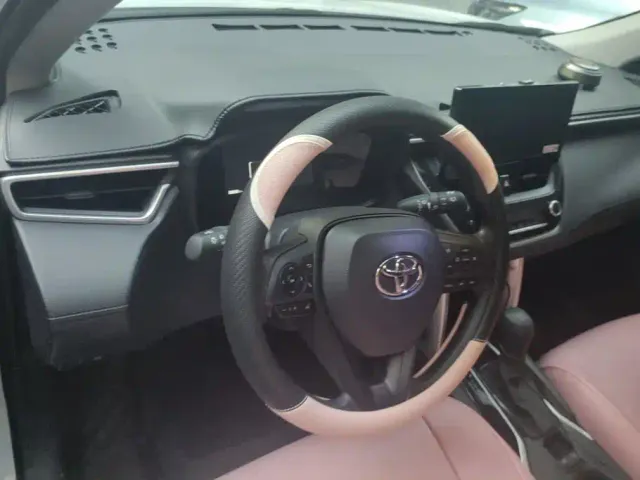 Toyota Corolla Cross — Фото автомобиля 12