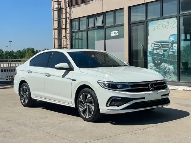 Volkswagen Bora — Фото автомобиля 3