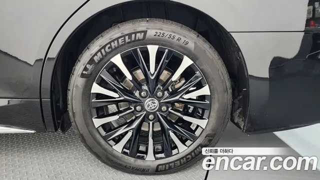 Toyota Alphard — Фото автомобиля 5