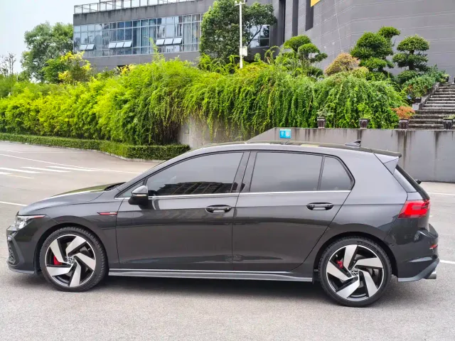 Volkswagen Golf GTI — Фото автомобиля 13
