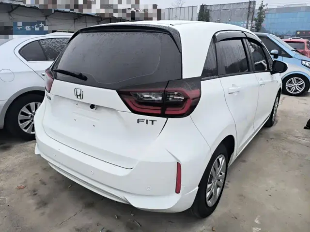 Honda Fit — Фото автомобиля 6