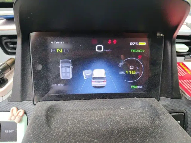 Wuling Hongguang Mini EV — Фото автомобиля 3