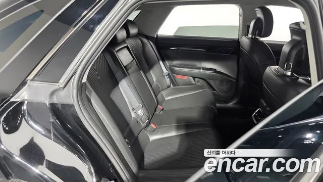Hyundai Grandeur GN7 — Фото автомобиля 17