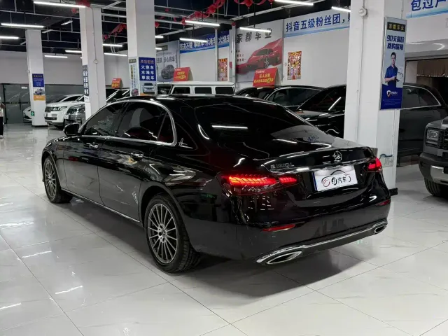 Mercedes-Benz Mercedes-Benz E-Class 2023 Facelift E 260 L — Фото автомобиля 4