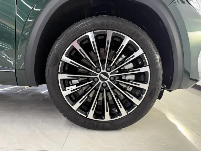 Geely Xingyue L — Фото автомобиля 8