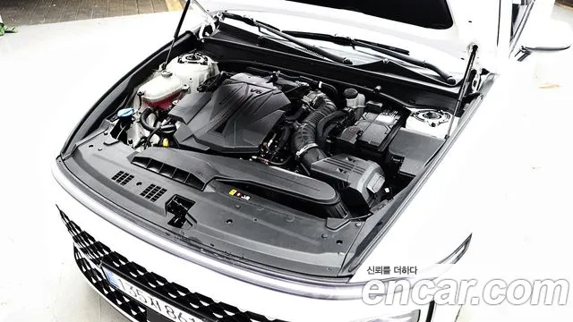 Hyundai Grandeur GN7 — Фото автомобиля 6