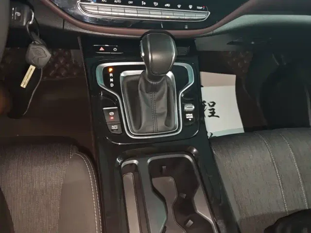 GAC Trumpchi M6 — Фото автомобиля 13