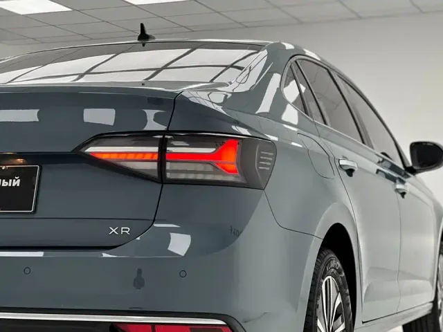 Volkswagen Lavida — Фото автомобиля 8