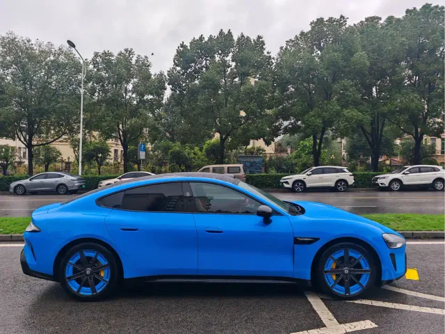 Xiaomi SU7 — Фото автомобиля 24