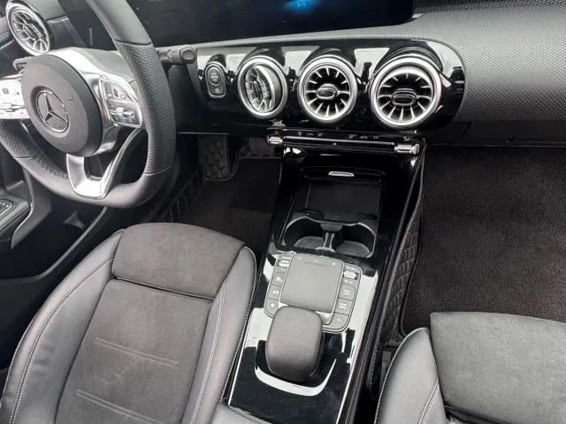 Mercedes-Benz A-Class — Фото автомобиля 7
