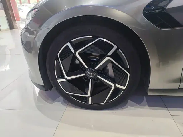 BYD Seal — Фото автомобиля 22