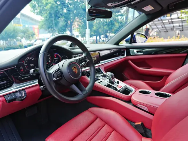 Porsche Panamera — Фото автомобиля 7